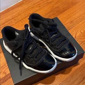 Jordan Kids Sneakers Black and White